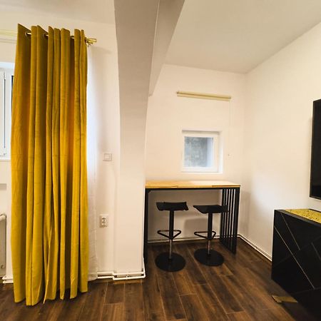Loving Downtown Studio By Chr Luxury Property Bukarest Eksteriør billede